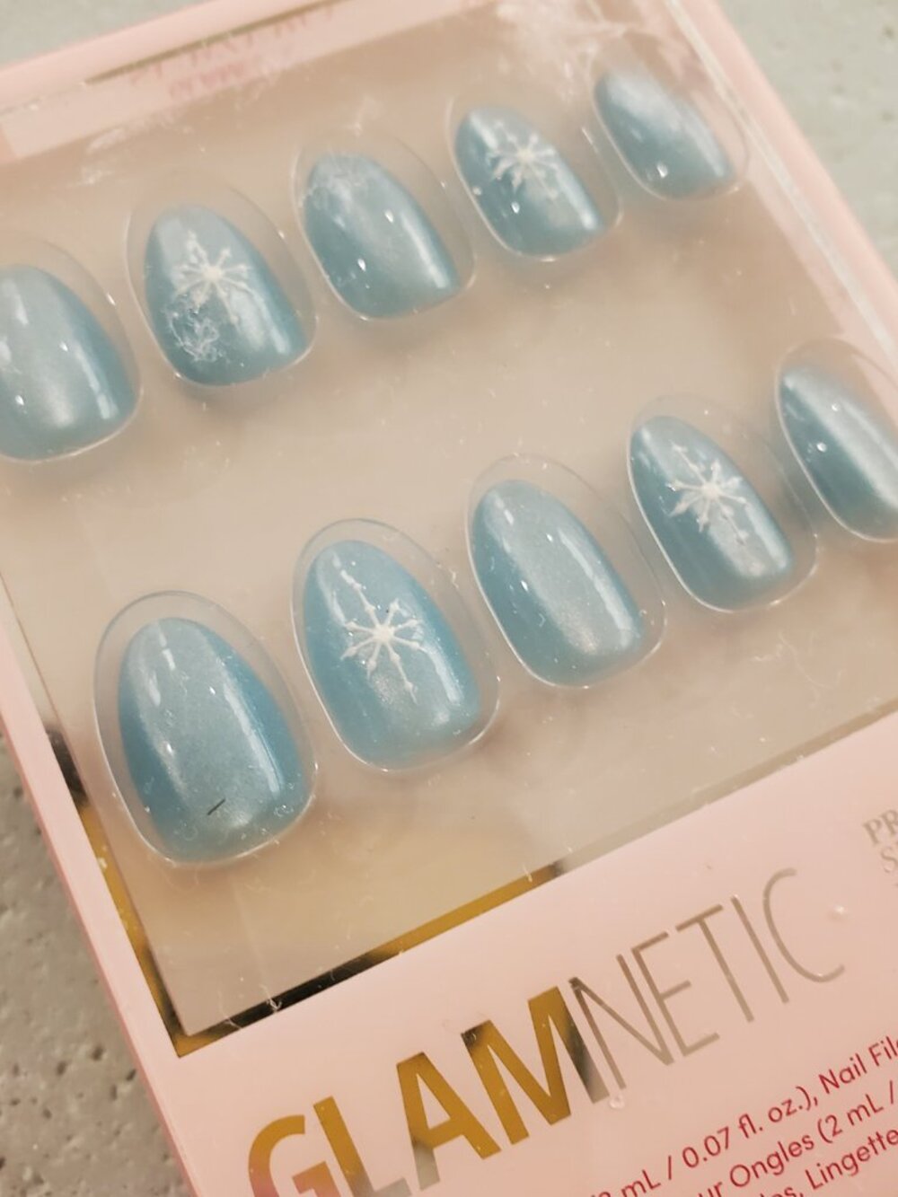 GLAMNETIC ! Subzero Nails - Picture 3 of 3